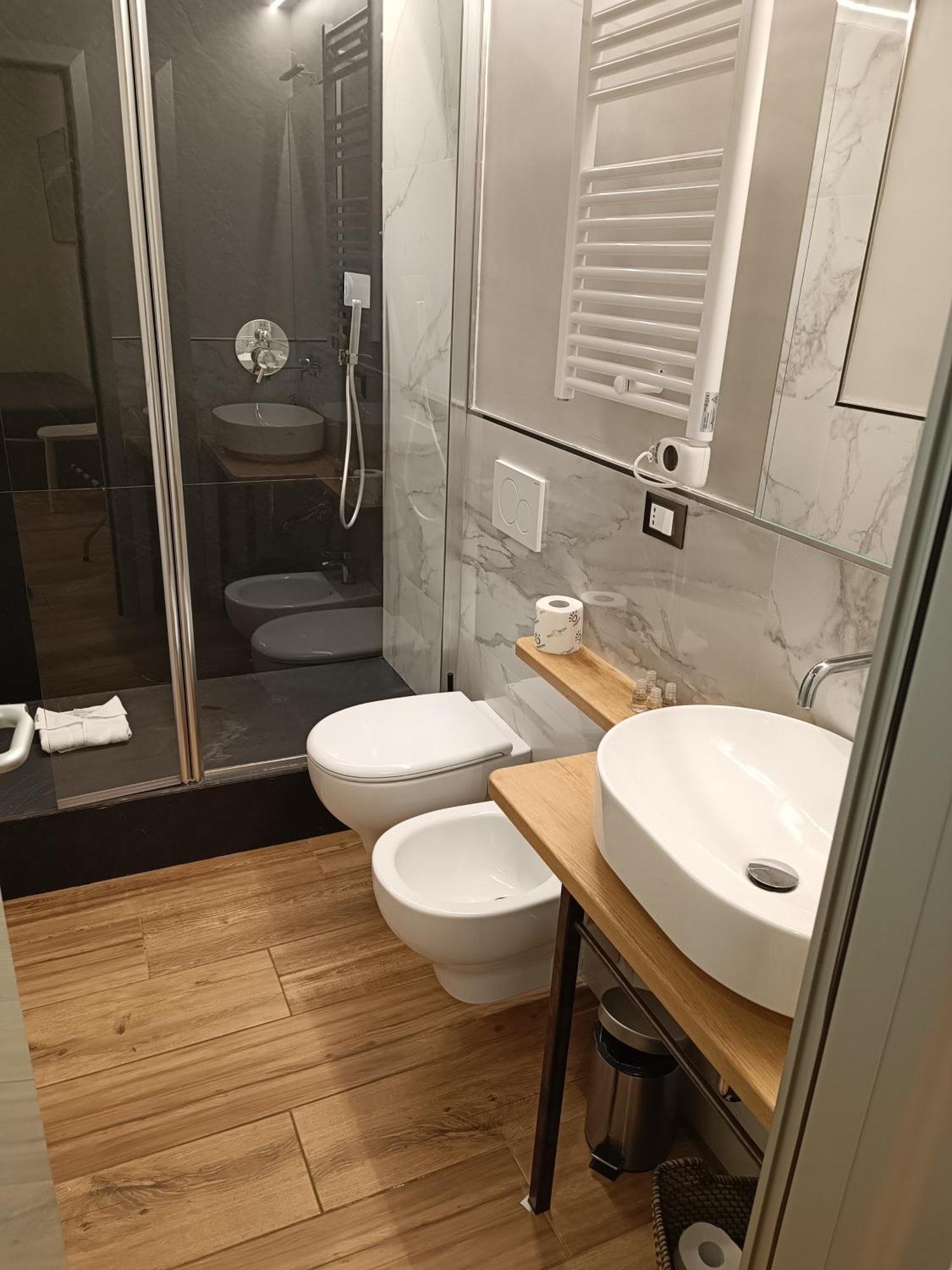 Aparthotel Il Giardino Di Elettra - Freeparking Genua Exterior foto